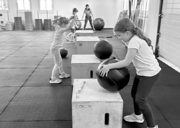 Brownie Crossfit Braunau - Fitnessstudio Brownie Crossfit Braunau - Fitnessstudio